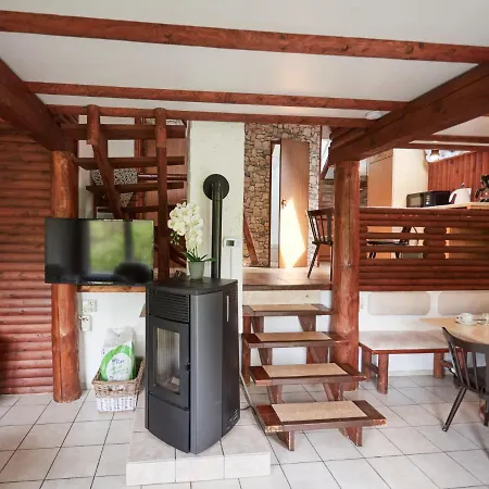 Aschenputtel By Interhome בית נופש Frankenau