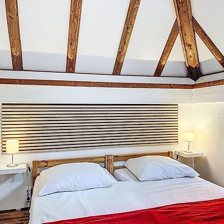 Aschenputtel By Interhome *